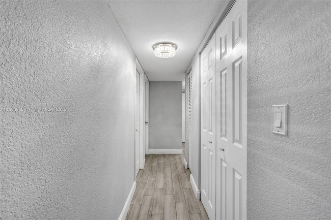 Photo - 1885 W 56th St Unidad 110