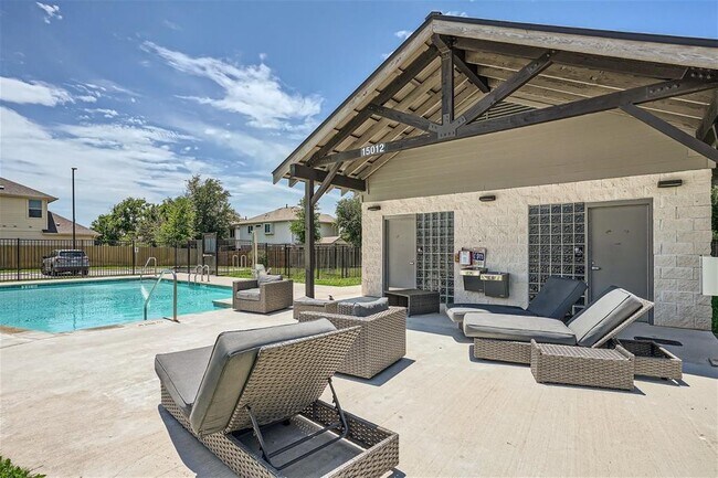 Photo - 821 Durness Dr