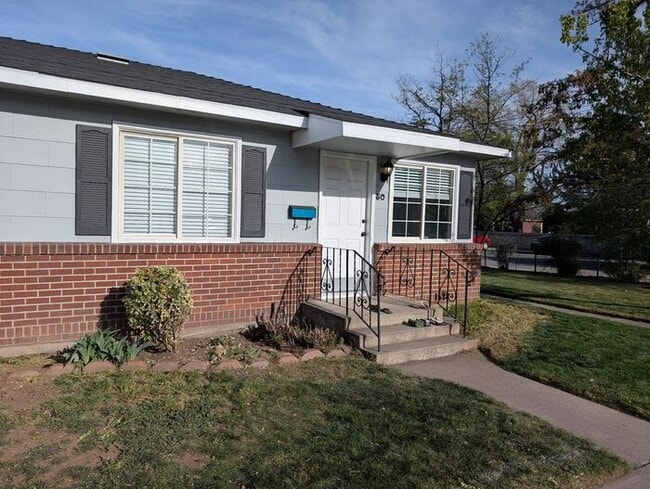 The Biggest Little BnB, Fully Furnished Vacation Rental!