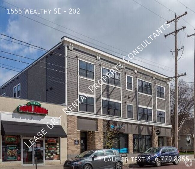 Building Photo - Rare Studio in Eastown! Unit 202 Rental