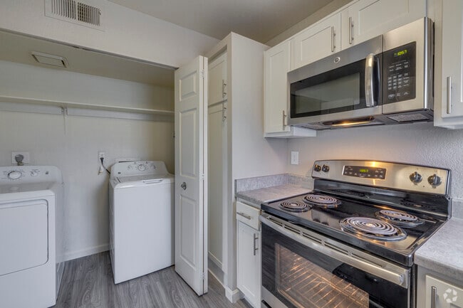Kitchen and Laundry - 1BR, 1BA - 789SF - Morningside at Scottsdale Ranch