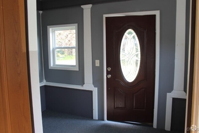 Building Photo - 375 Pawling St Rental