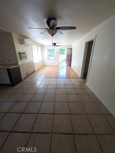 Photo - 9633 Middle Creek Rd