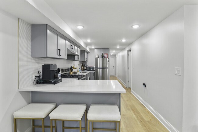 Photo - 520 N Ada St Unit Garden