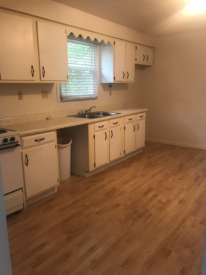 Photo - 6331 Morningside Dr SE Unit None