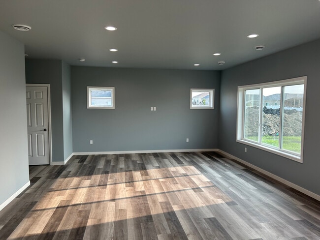 Photo - 2702 36th Ave S