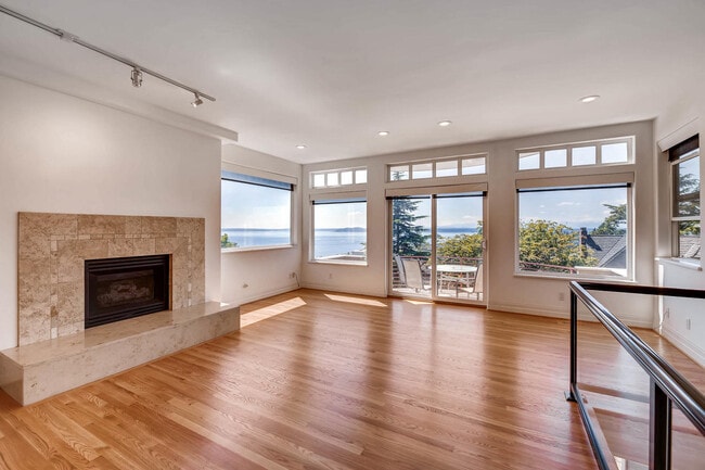 Photo - Queen Anne Home