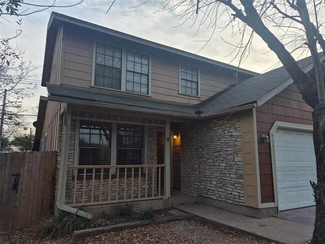 Building Photo - 1105 Ash Cove