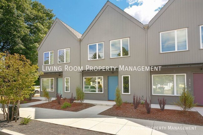 Brand New Modern 6BR Row House Townhome - Brand New Modern 6BR Row House Townhome