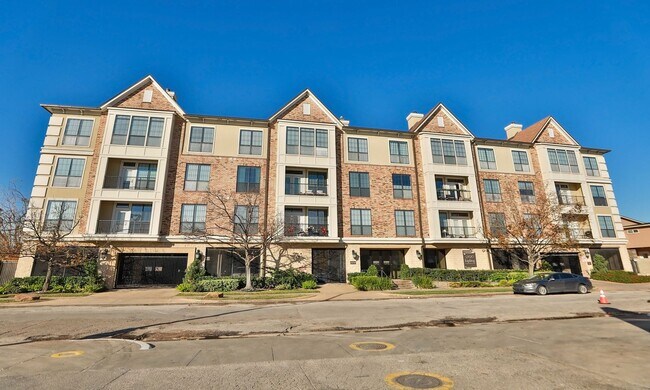 Photo - Top-Floor 1-Bedroom Condo in the Heart of Upper Kirby!