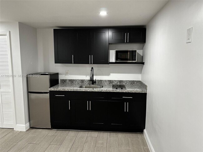 Photo - 214 S 57th Ave