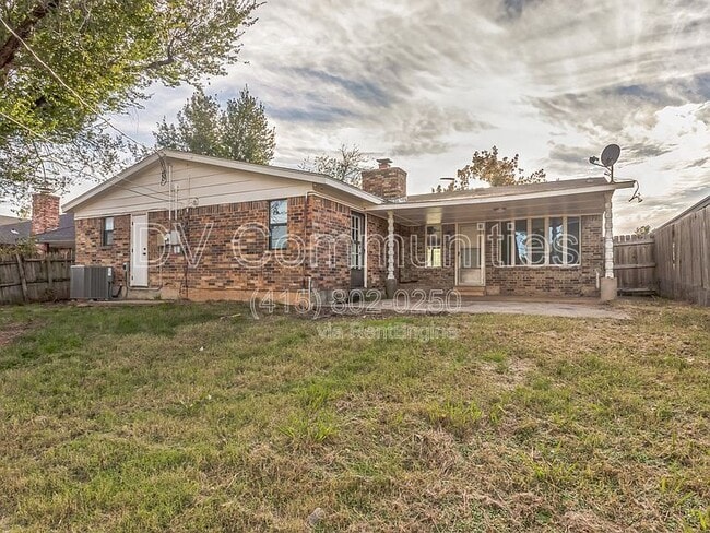 Building Photo - 3408 Oak Grove Dr Rental