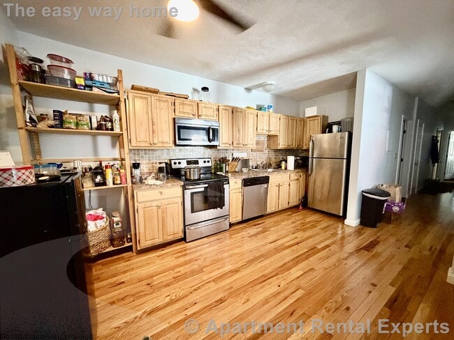 Photo - 122 Berkshire St Unidad #2