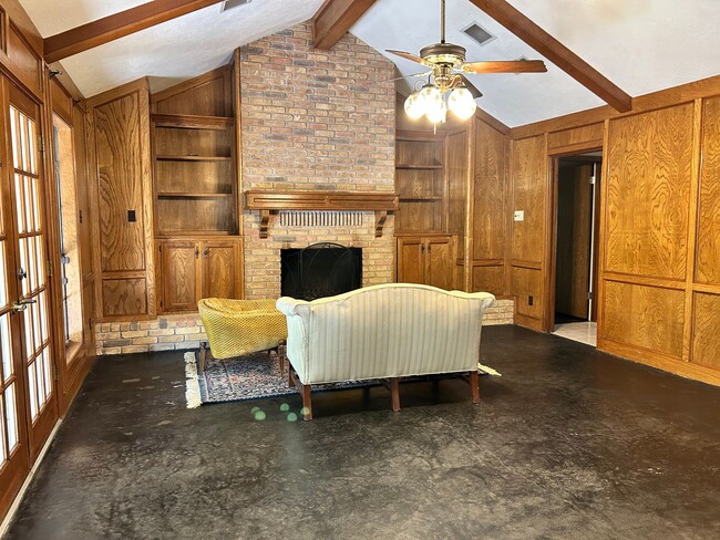 Photo - 2707 Teakwood Ct