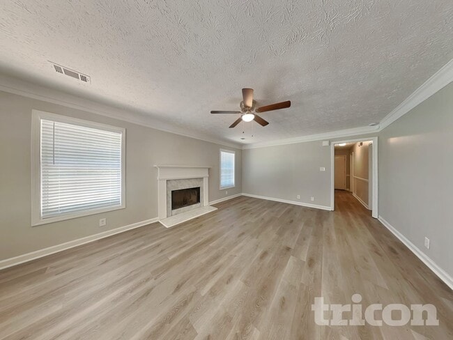 4405 Cindy Pl SE