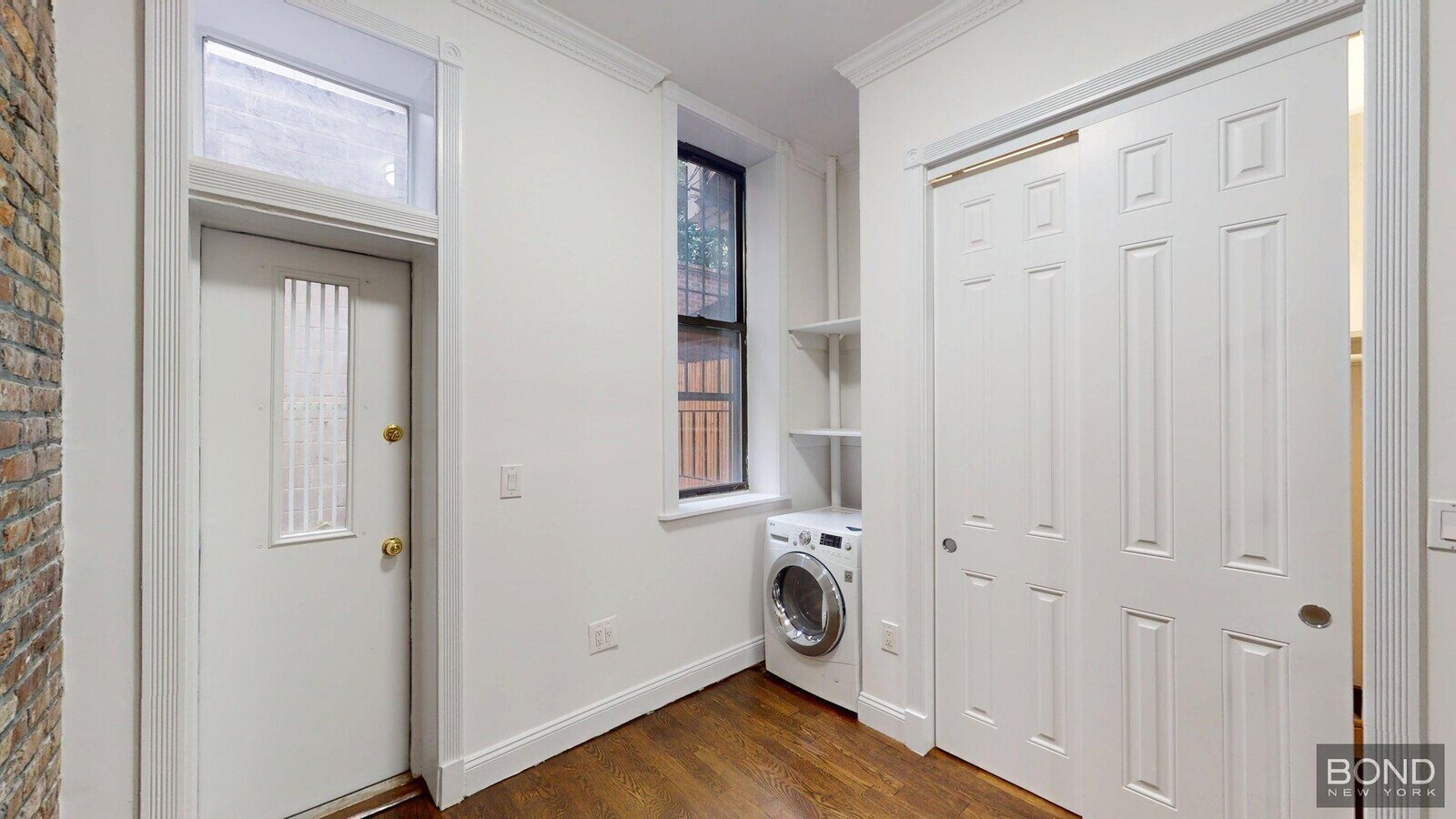 Photo - 307 Mott St Unidad 1A