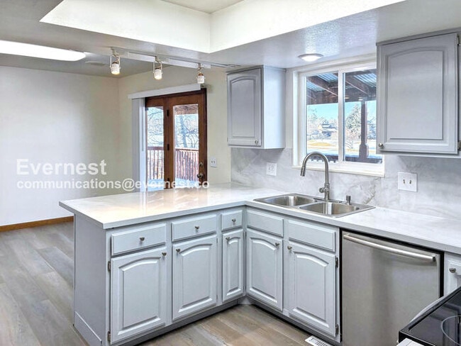 Photo - 4713 9th St Rd