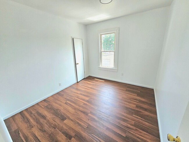 Photo - Spacious Multi-Family Apartments for Rent ... Unit 2nd Floor
