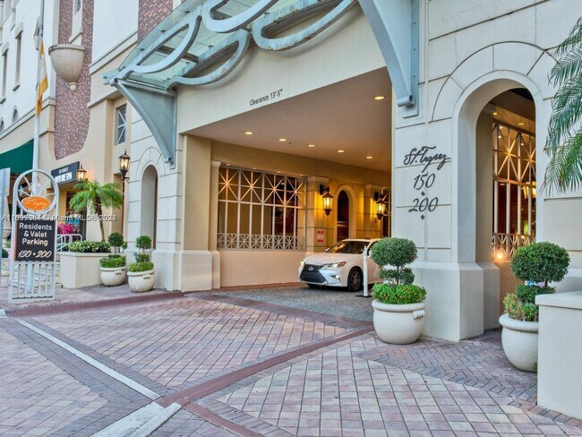 Photo - 200 Sunny Isles Blvd Unit 2-1403