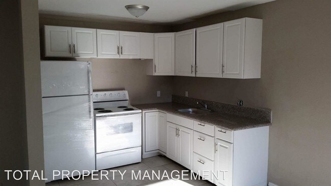 Photo - 486 North Cir