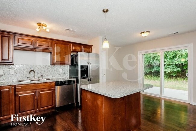 Photo - 1024 Stinson Glen Ln