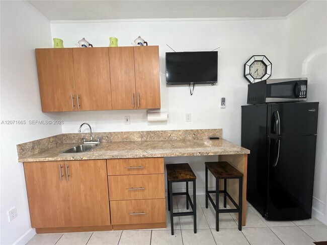 Photo - 3054 NW 18th St Unit 2