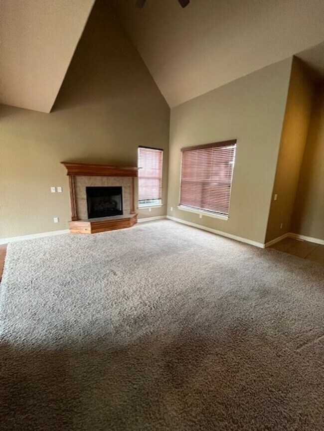 Photo - Great Location in Springdale!