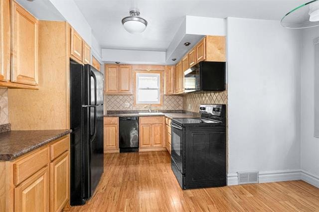 Photo - 5840 Tioga St