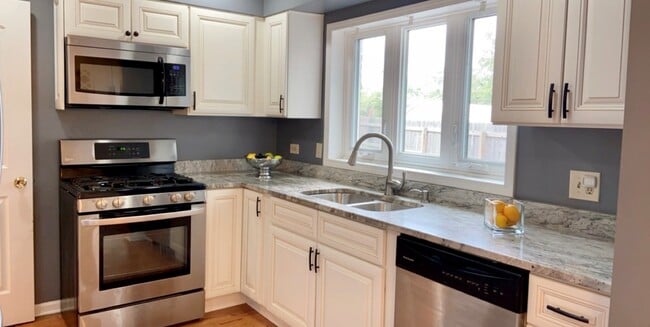 Photo - 2145 Cedar Ct