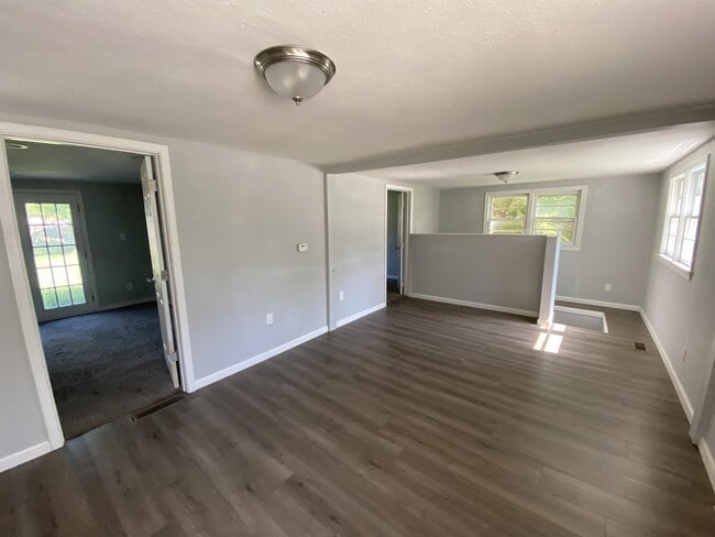 Photo - 504 S All Hallows St