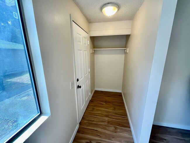 Photo - 7705 Timber Hill Dr Unidad C