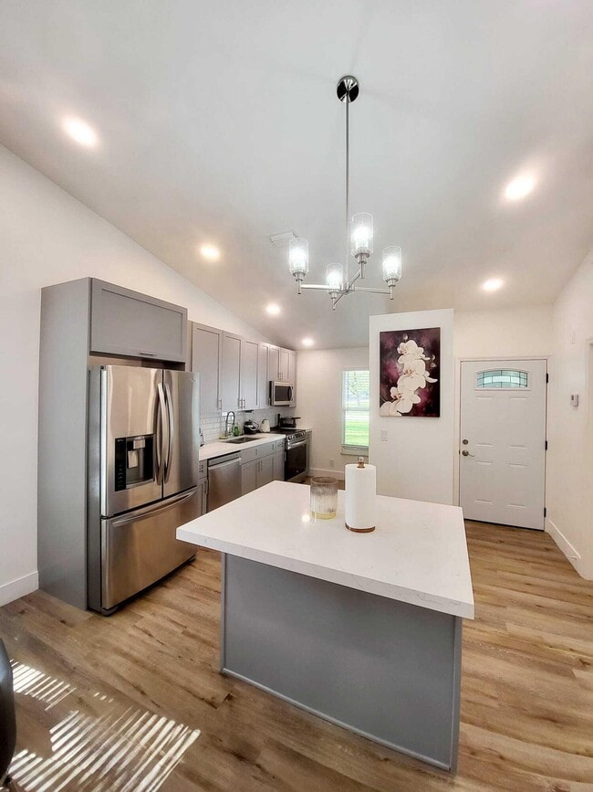 Building Photo - 13834 Bottlebrush Ct Rental