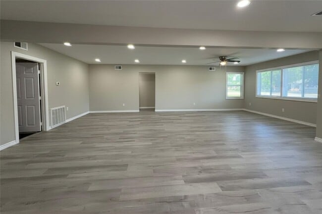 Photo - 2214 5th Ave N
