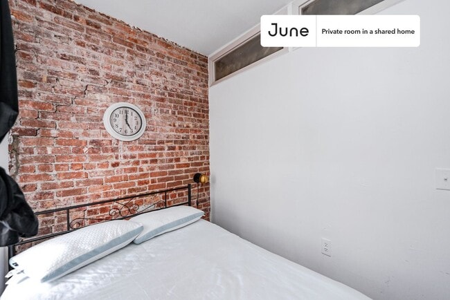 Photo - Room in Shared 3 bed/1 bath home Unit B