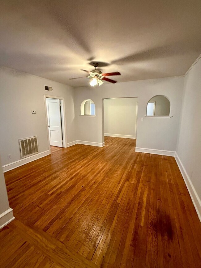 Photo - 1106 West Franklin St