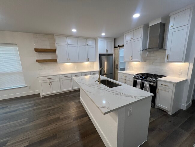 Photo - 4938 Garland Ave