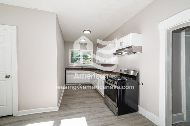 Photo - 906 W Virginia Ave