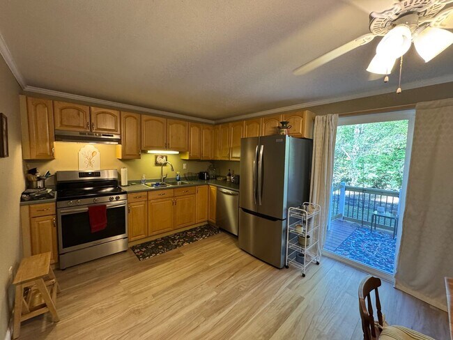 Photo - Fully Furnished 2-Bedroom Home for Rent – ...