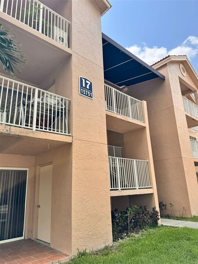 Building Photo - 15751 SW 106th Terrace Unit 304