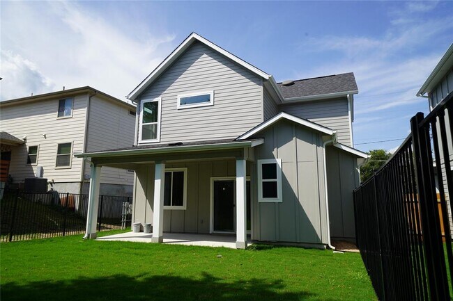 Photo - 117 Dunlap St