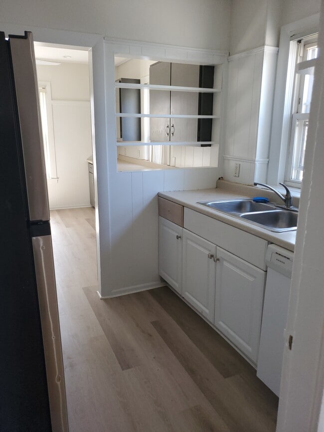 90 Allen Ave Unit 90 allen ave