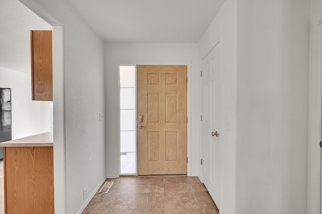 Photo - $2,500.00 - 3 Bedrooms, 2 Bathrooms, Singl...