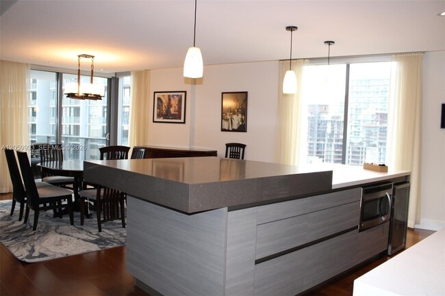 Photo - 31 SE 6th St Unit 1801
