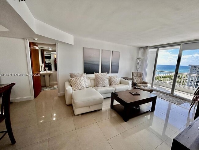 Photo - 9341 Collins Ave Unidad 1103