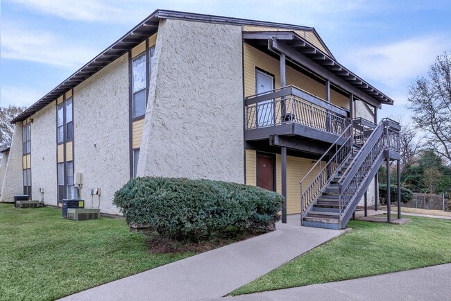 Photo - 2750 Waggoner Ave Unit #2750