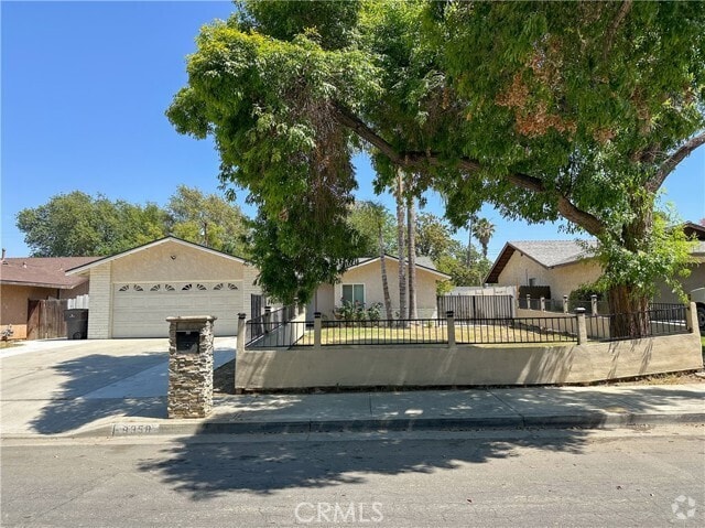 Building Photo - 8358 Verbena Dr Rental