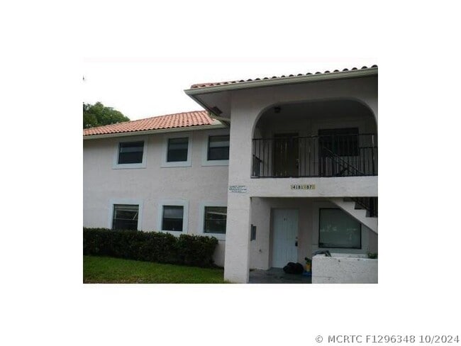 Building Photo - 4181-4187 NW 114th Ave