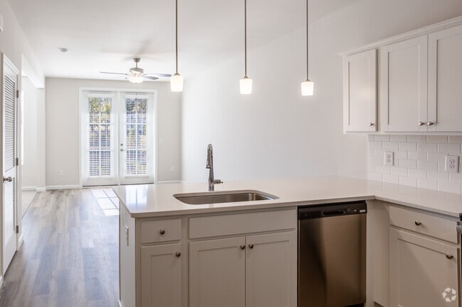 Studio - 634SF - Kitchen - Crest at Stones Branch