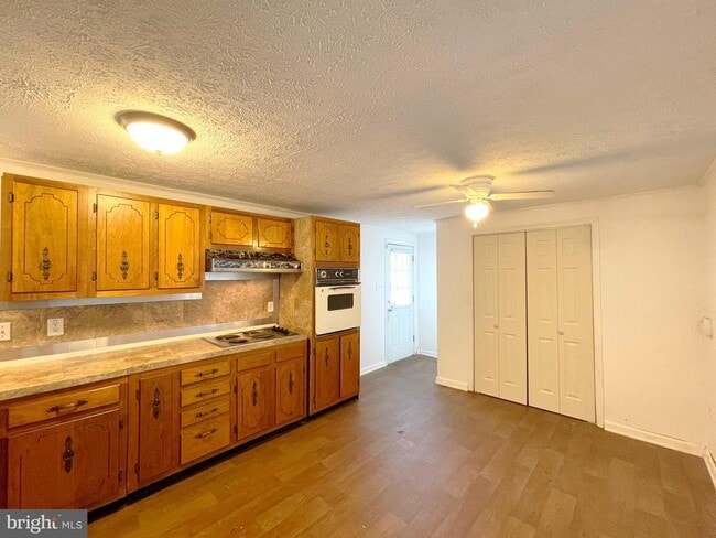 Photo - 47463 Southampton Dr