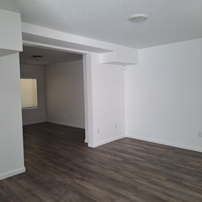 Photo - 1987 Erline Dr